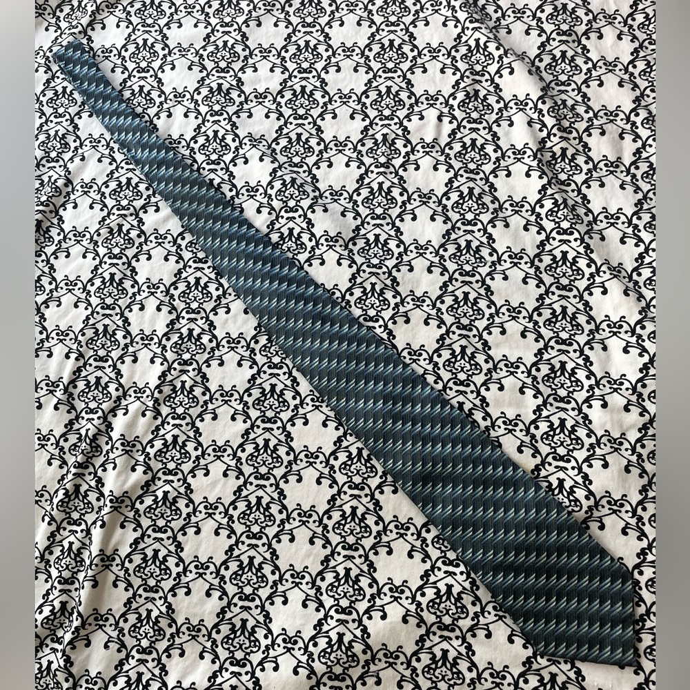 VGUC Vintage Perry Ellis Portfolio Blue & Grey Print 100% Silk